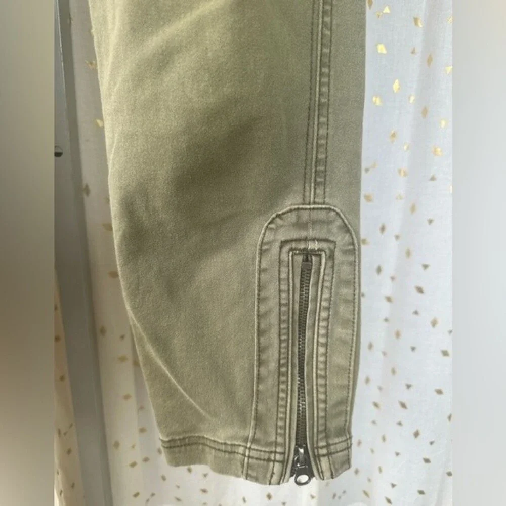 Free People Women's Olive Green Cargo Fold Over High Waisted Crop Pants Size 2
